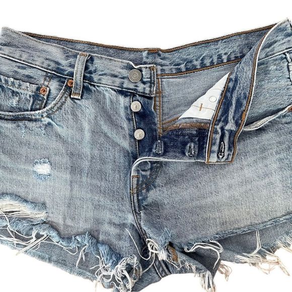 Levi's 501 Cut Off Women's Short Button Fly Frayed Distressed in Waveline Sz 27 - Picture 10 of 13